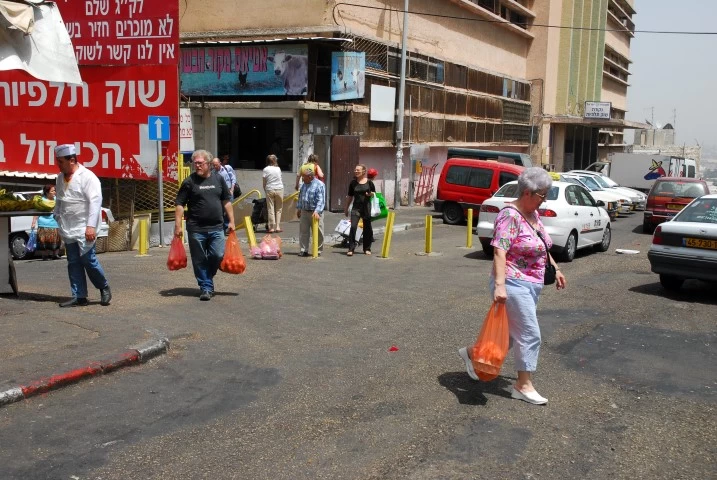 שוק תלפיות (צילום: ירון צור לביא)
