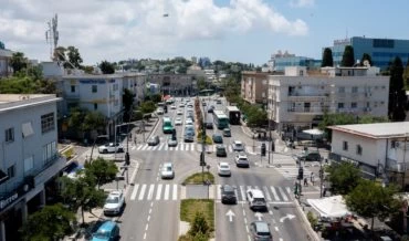 מרכז הכרמל (צילום: מיכה בריקמן)