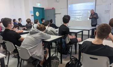 תוכנית יזמות בבית הספר בסמ"ת (צילום: רוטרי מוריה)