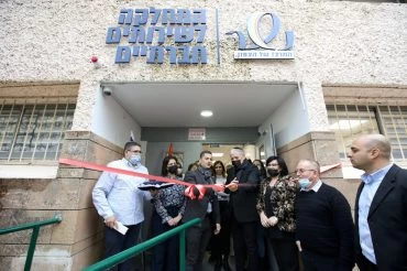 טקס חנוכת המבנה המחודש (צילום: דוברות עיריית נשר)