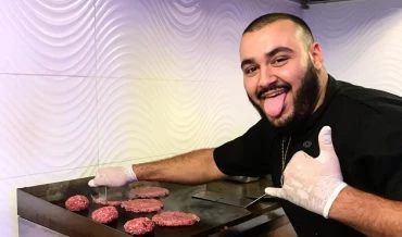 נימר זכנון, הבעלים של "מנהטן דיינר: בעיר התחתית