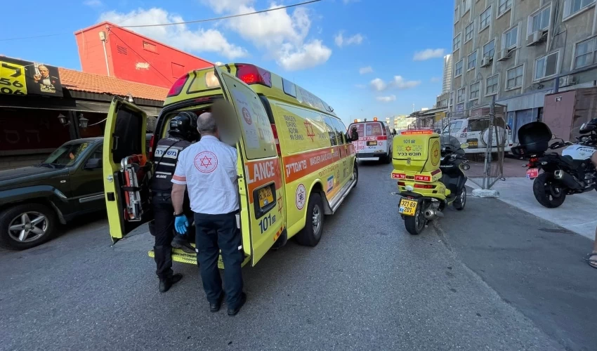 זירת האירוע ברחוב שער פלמר (צילום: תיעוד מבצעי מד"א)