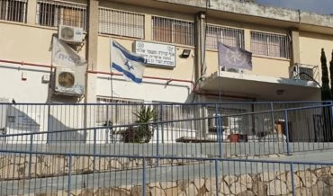 המבנה המשמש את המשמר האזרחי בעין הים (צילום: בועז כהן)
