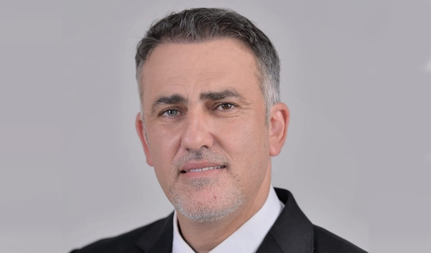 צירף מכתב גילוי נאות. עו"ד פאחר ביאדסי (צילום דוברות העירייה)