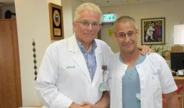 ד"ר עמית דמתי ומנהל המחלקה פרופ' עופר לביא (צילום: אלי דדון)