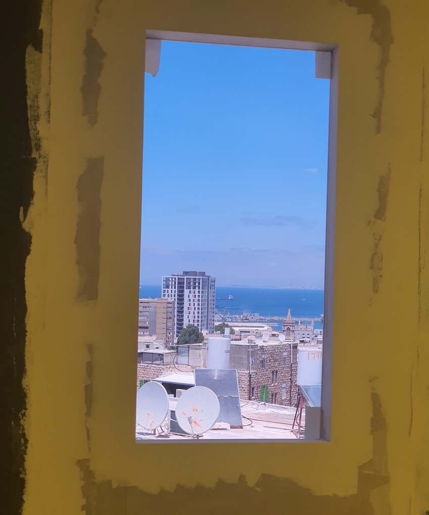 חלון אל הנוף (צילום: יפעת לוי-שטרן)