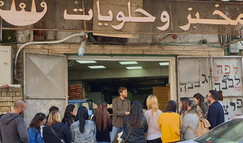ארז גולקו (צילום מתוך דף הפייסבוק "אצלי במטבח")