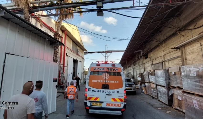זירת האירוע ברחוב טובים (צילום: דוברות איחוד הצלה כרמל ואשר)
