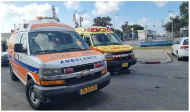 אמבולנסים של איחוד הצלה ומד"א (צילום: דוברות איחוד הצלה)