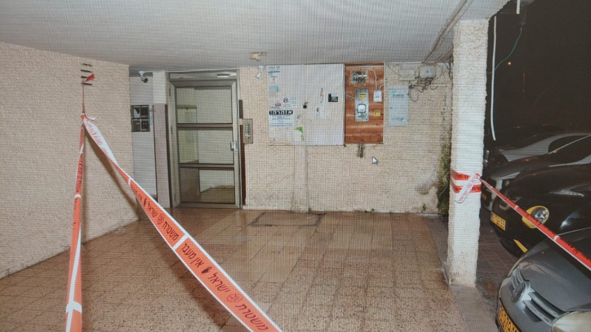 זירת הרצח בקרית אתא (צילום: דוברות המשטרה)