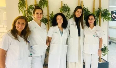 ד"ר רונזא נג'אר וצוות היחידה למניעת זיהומים בכרמל (צילום: אלי דדון)