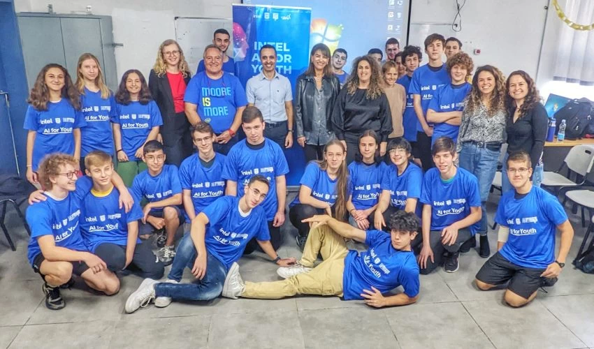 משתתפי התוכנית "AI For Youth" (צילום: לילך קרן גרופר)