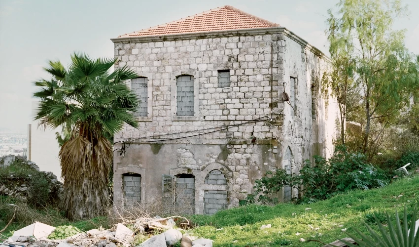 ואדי סאליב, הזרקת דיו על נייר ארכיבי (צילום: גיל בר)