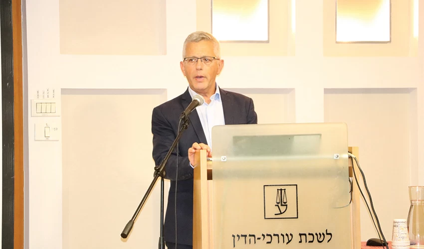 עו"ד רון ברנט