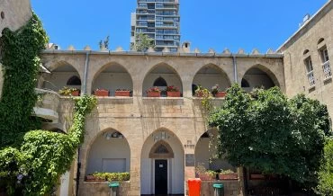 סניף הדר של בית הספר הריאלי (צילום: אביב מלכי)